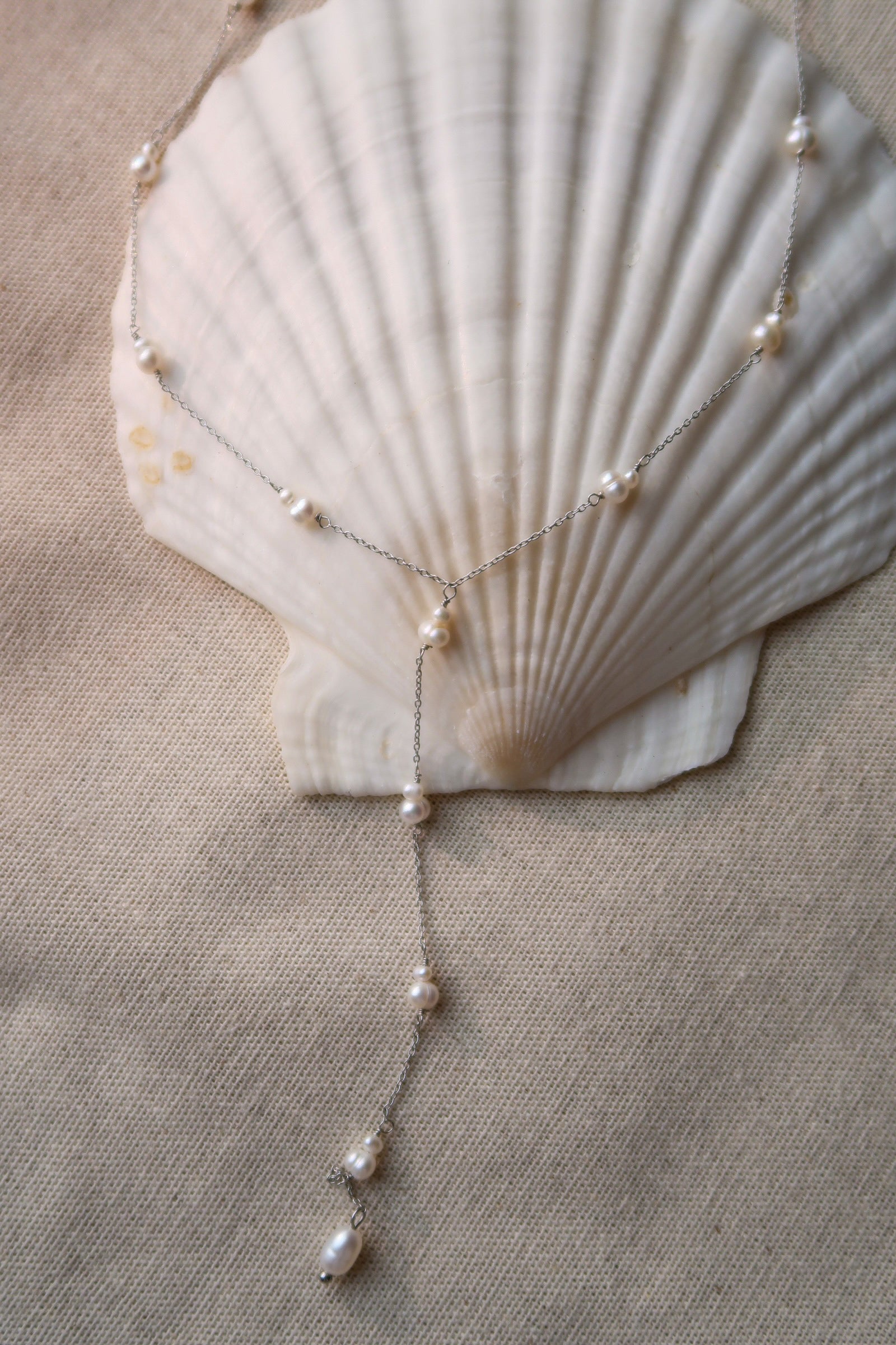 mini mini pearl drop chain necklace