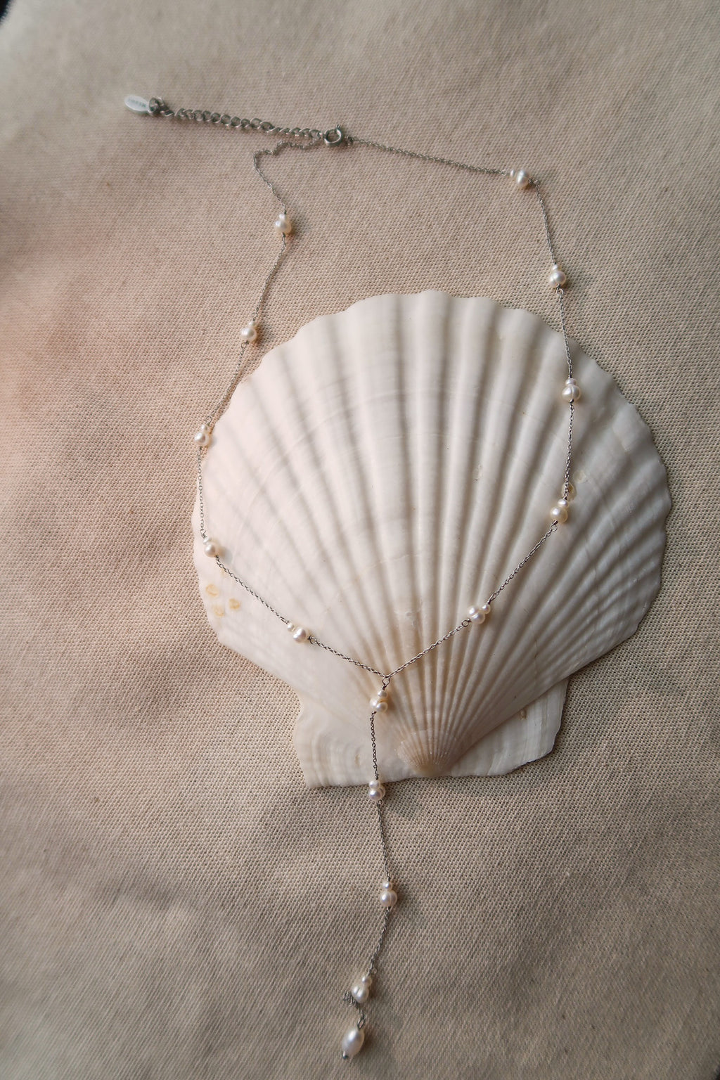 mini mini pearl drop chain necklace