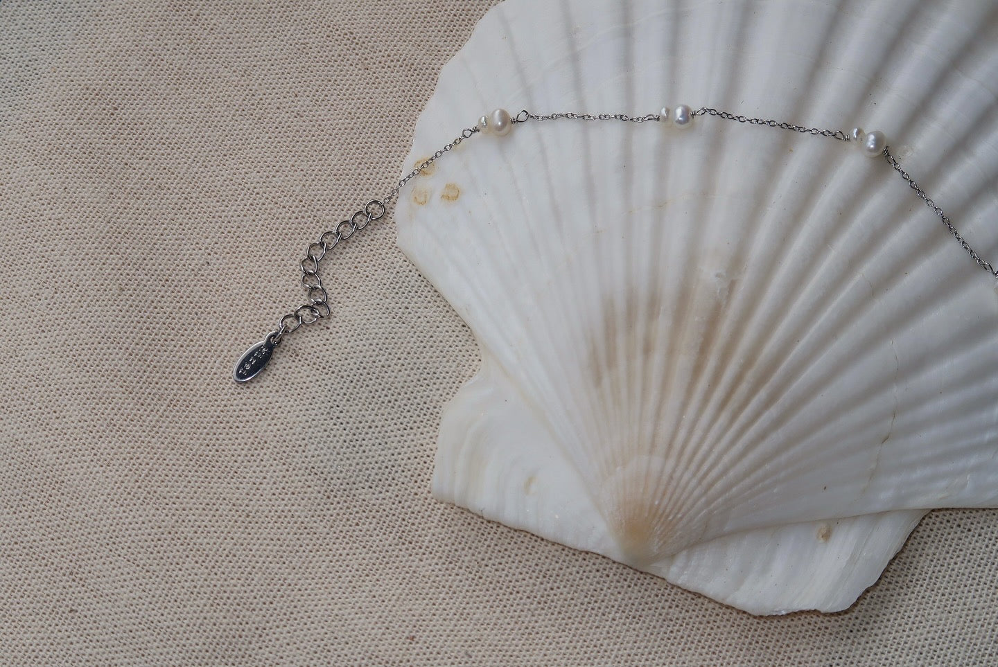 mini mini pearl bracelet