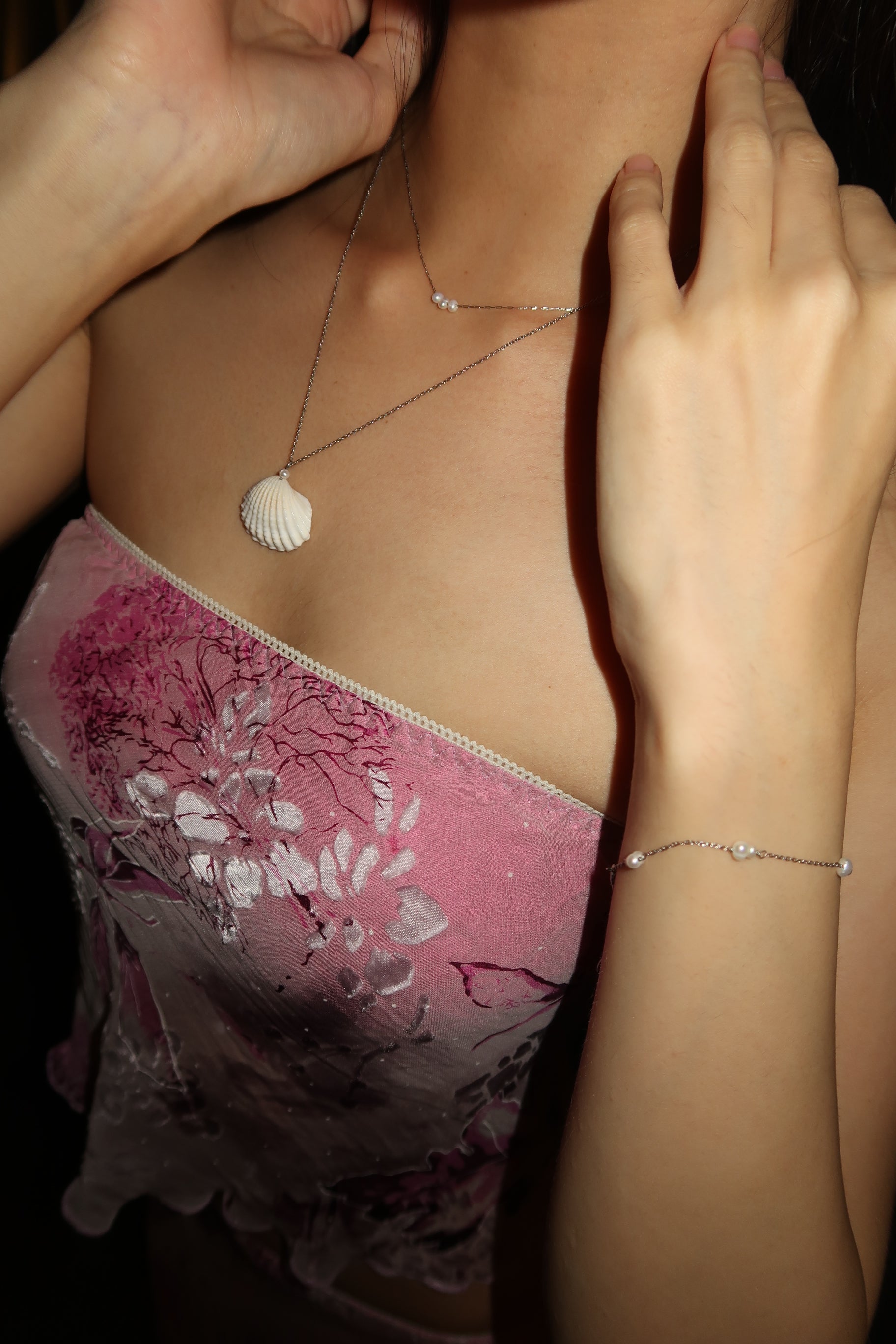 mini mini pearl bracelet